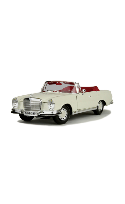 MAIS/31811 MAİSTO 1/18 1967MERCEDES-BENZ 280SE